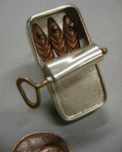sardine-can.thumb.jpg.4329d65b8de0e10b3b7816e0c6213858.jpg